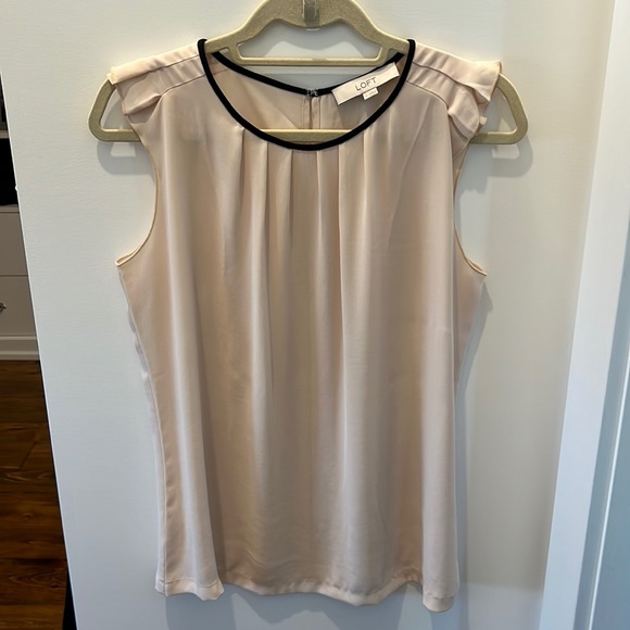 Ann Taylor Loft tank. Size M. Pale pink with ruffle sleeve and black trim. - Picture 1 of 2